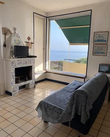 Mare Blu أكيارولي