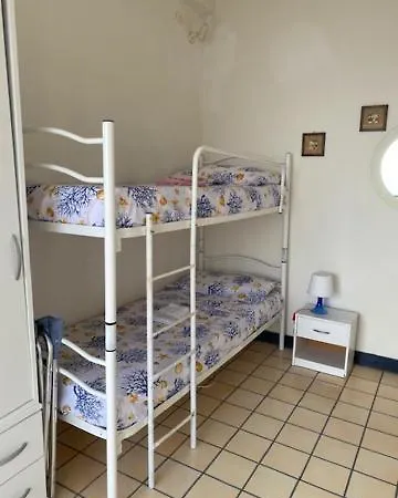 Mare Blu أكيارولي